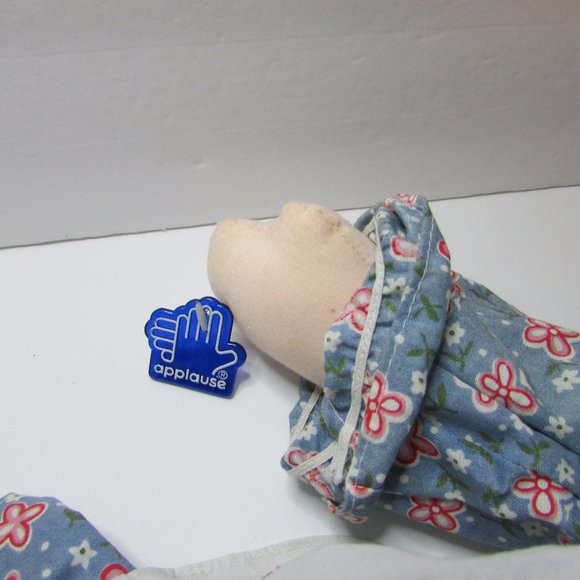 vintage Raggedy Ann stuffed doll by Applause with Parent's Guide book set - Picture 5 of 16